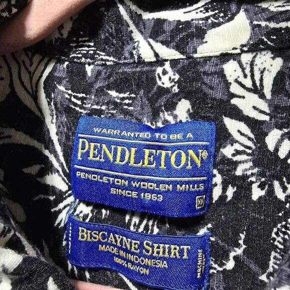 Pendleton Biscayne Floral Shirt - Picture 2 of 3